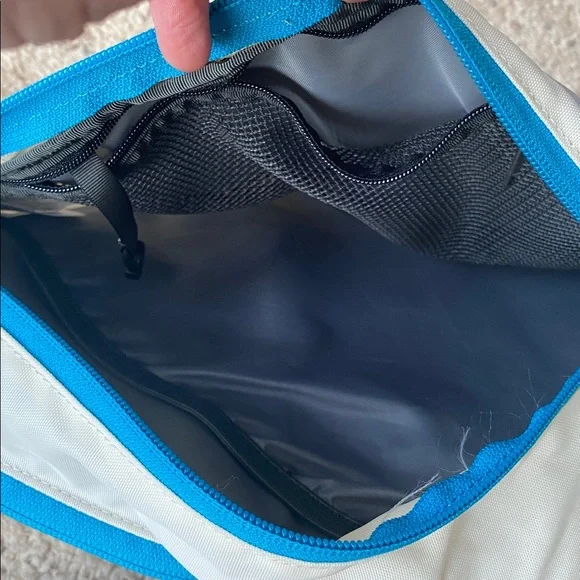 Patagonia Gray and Blue Sling Backpack - Picture 5 of 8